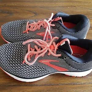Brooks Revel 2 shoes